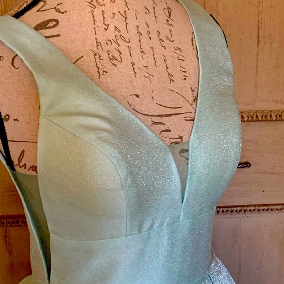 Cecilia Couture satin evening gown - Picture 6 of 13